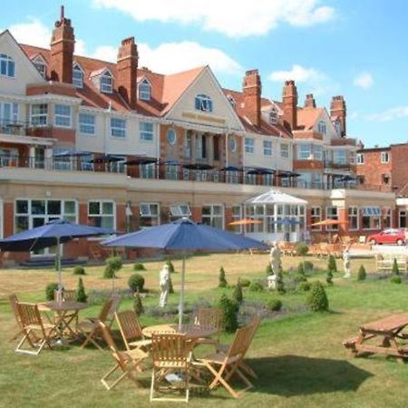 Skegness The Royal Hotel Exterior photo