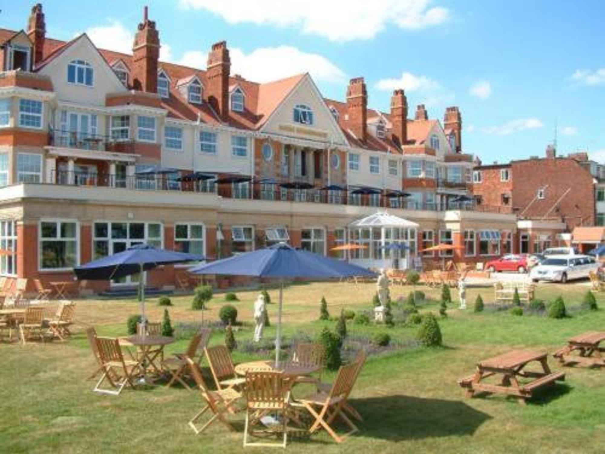 Skegness The Royal Hotel Exterior photo